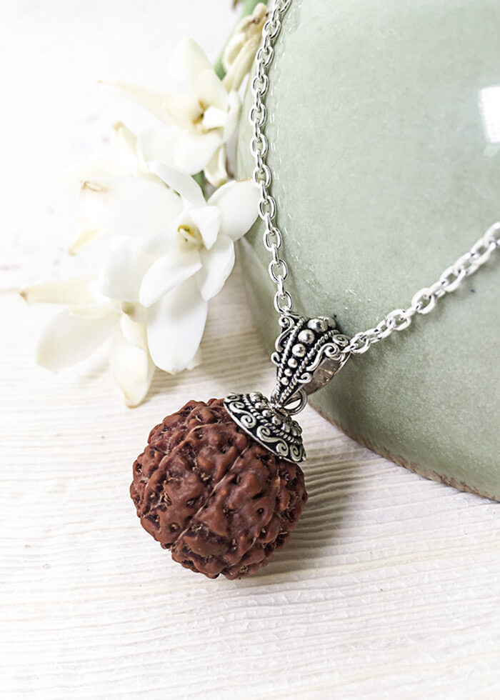 single rudraksha in silver chain